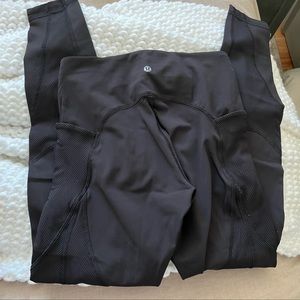 Lululemon leggings size 6